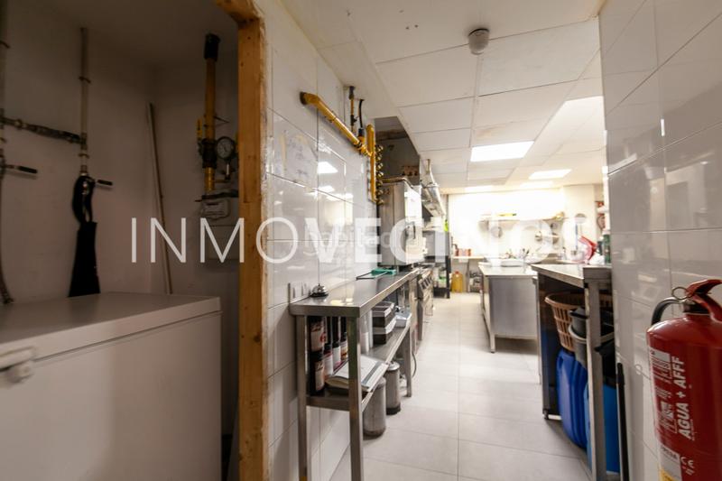 Foto ae67dab2-b4ad-4d83-949b-bd1255fb0c72. Traspaso local comercial traspaso de restraurante centro en Valencia