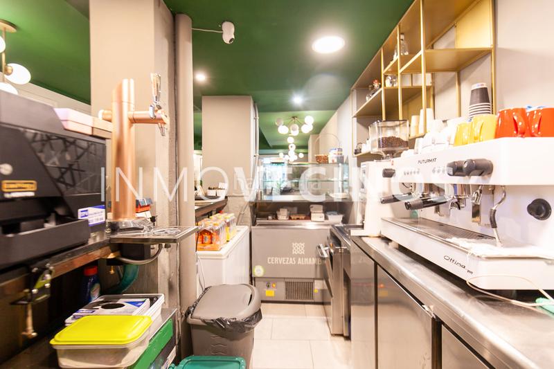 Foto f9537633-1d73-45cb-9023-e72765e16f6f. Traspaso local comercial traspaso de restraurante centro en Valencia