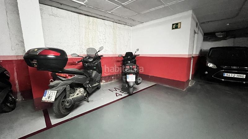 Foto 1a0a99a6-776d-4ac3-8bd8-c171e5146675. Aparcament cotxe a Russafa Valencia