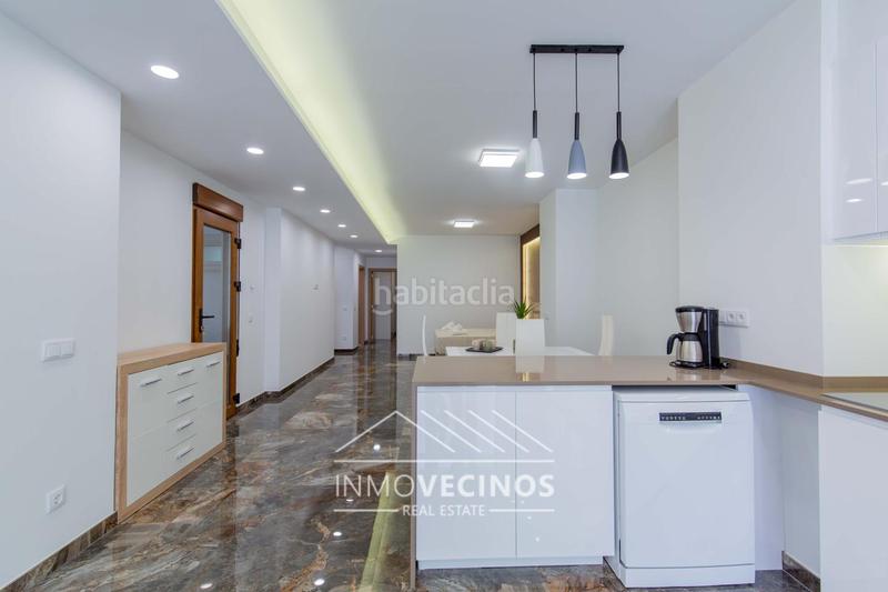 Foto 226463b1-76dd-4dd3-b29f-c43f96eac3b0. Local comercial a Barrio Benicalap Valencia