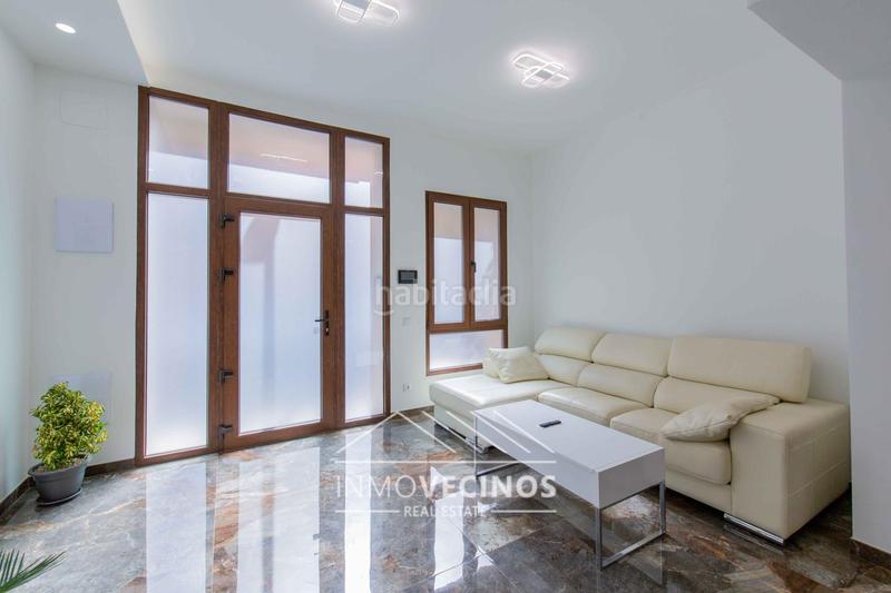 Foto 265b5cae-3407-49aa-9543-bd3251af49ab. Local comercial a Barrio Benicalap Valencia