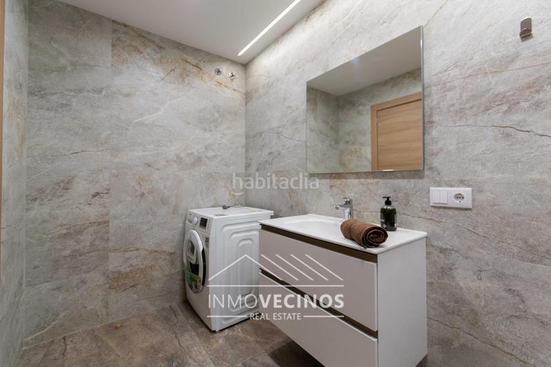 Foto 27498a8c-873e-4ab9-8a07-3e30a262f418. Local comercial a Barrio Benicalap Valencia