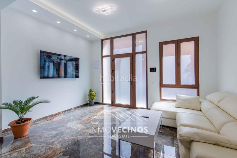 Foto ab555c6b-c68d-4cb1-aea9-7a5d31b2b4cb. Local comercial a Barrio Benicalap Valencia