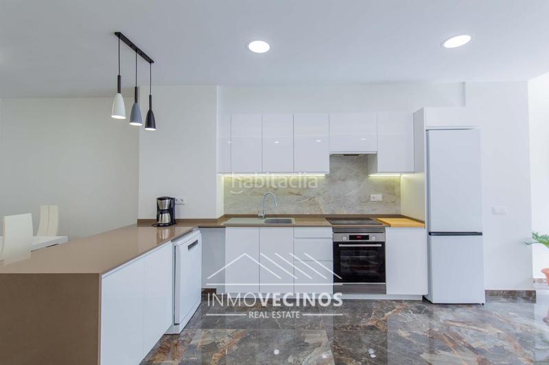 Foto b2d8db55-bb32-407d-a28a-20ec0bf35124. Local comercial a Barrio Benicalap Valencia