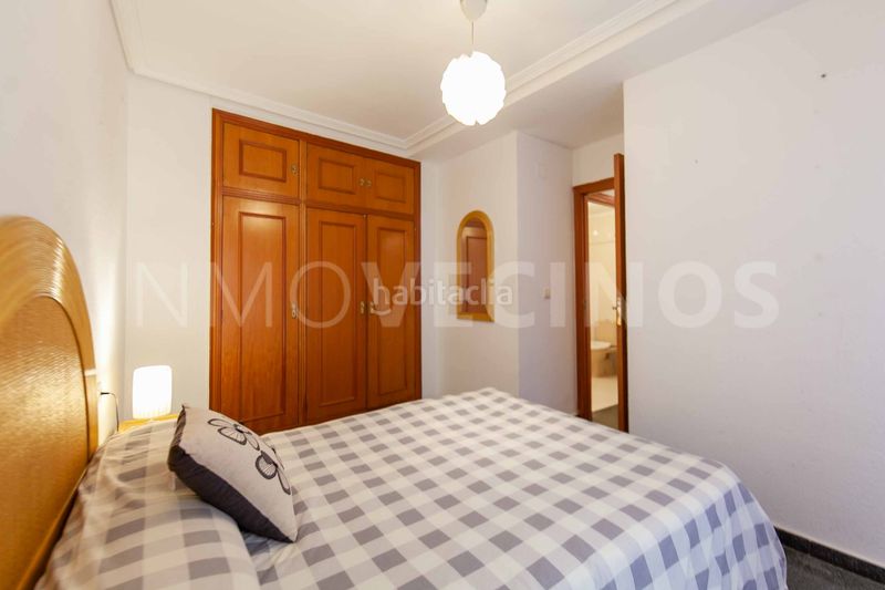 Foto 1fb29c10-e244-4ad2-a5e3-5d2545cf78f5. Pis a El Botànic Valencia