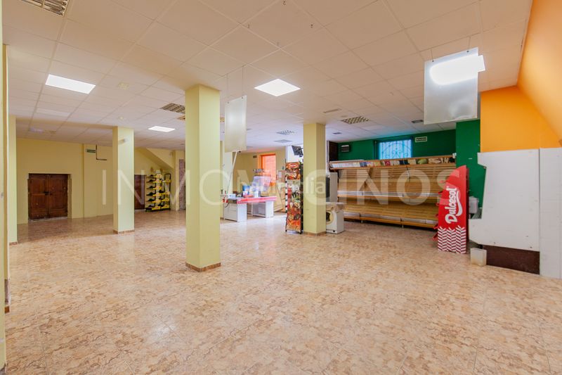 Foto 3cdc85bf-e84d-4d41-bd58-f92e0f0cd118. Local comercial a Antella