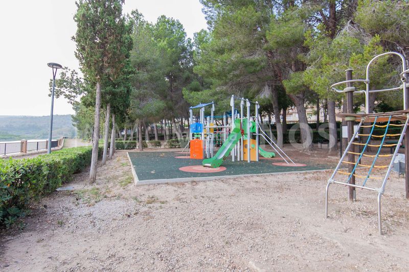 Foto abf74455-6815-459c-9eb9-3c2931ebedc2. Local comercial a Antella