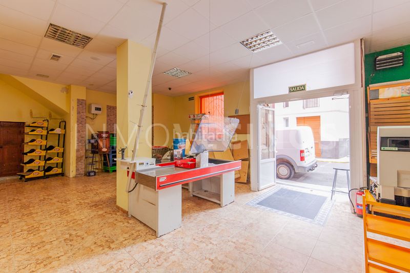 Foto ea16d2df-91a0-45e5-a9ef-515c7f642d19. Local comercial a Antella