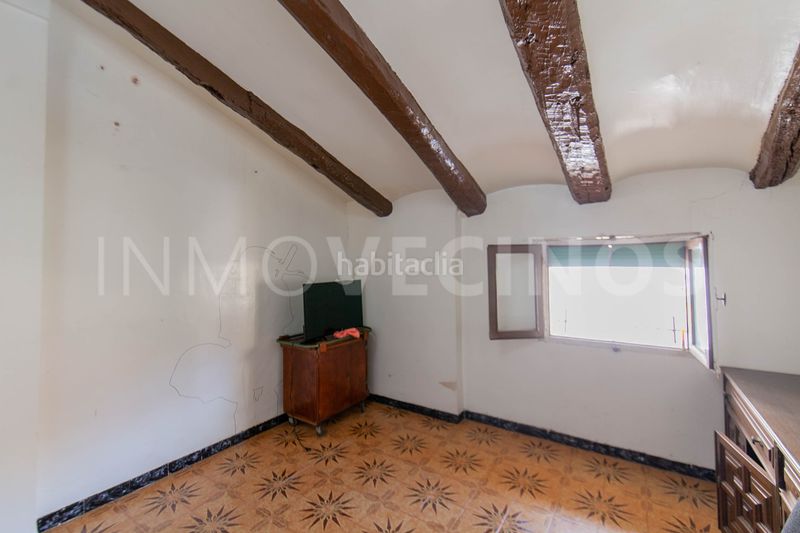 Foto 5a50acb0-550e-420c-9c7b-99f85730db64. Casa aparellada a Cella