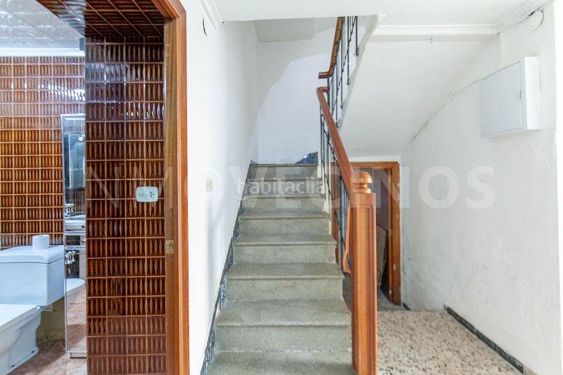 Foto ecc4ae75-97a6-4690-8ecf-bb110fbdf3e4. Casa aparellada a Cella