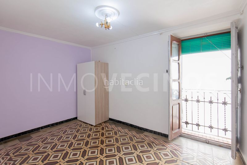 Foto f71a2b32-f158-49d3-879b-846364cafaa9. Casa aparellada a Cella