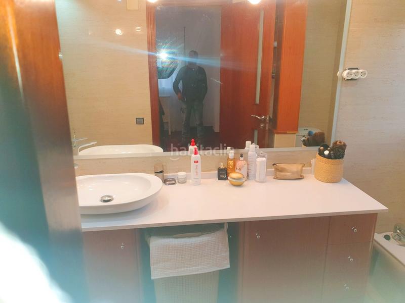 Foto 2e59a885-3b67-4728-88fd-5d39401b1b01. Chalet mit heizung parking in Sant Vicenç dels Horts