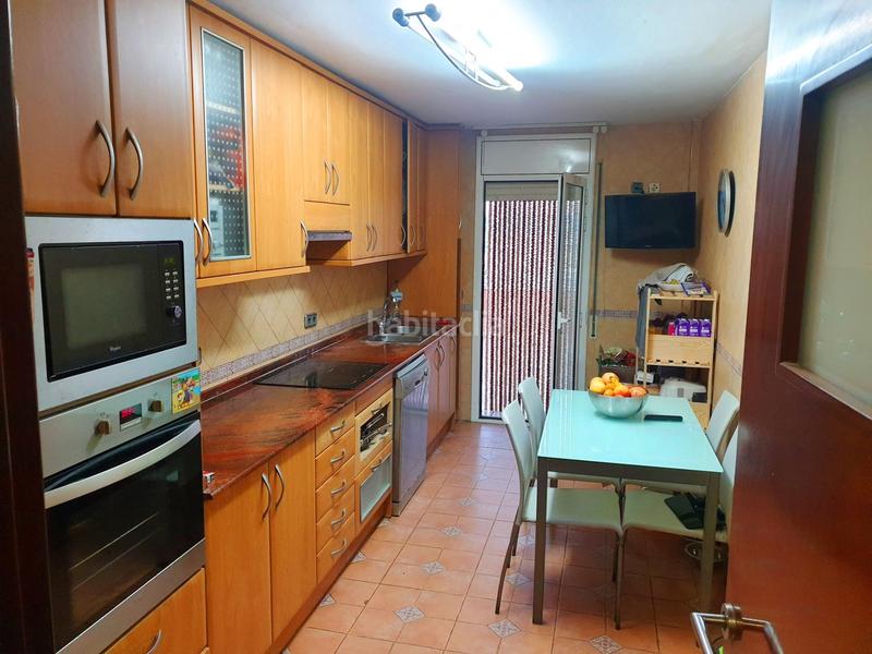 Foto 62054303-772f-4198-b3b5-a420eddacbe9. Chalet mit heizung parking in Sant Vicenç dels Horts