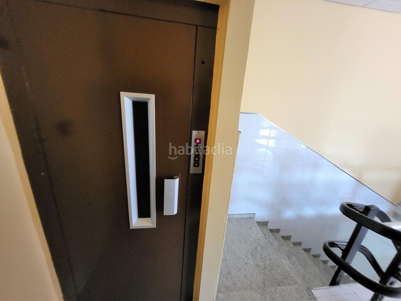 Foto f8519648-bed3-40c0-a693-c4e2022ec4fe. Business premise with heating in Nucli Urbà Esparreguera