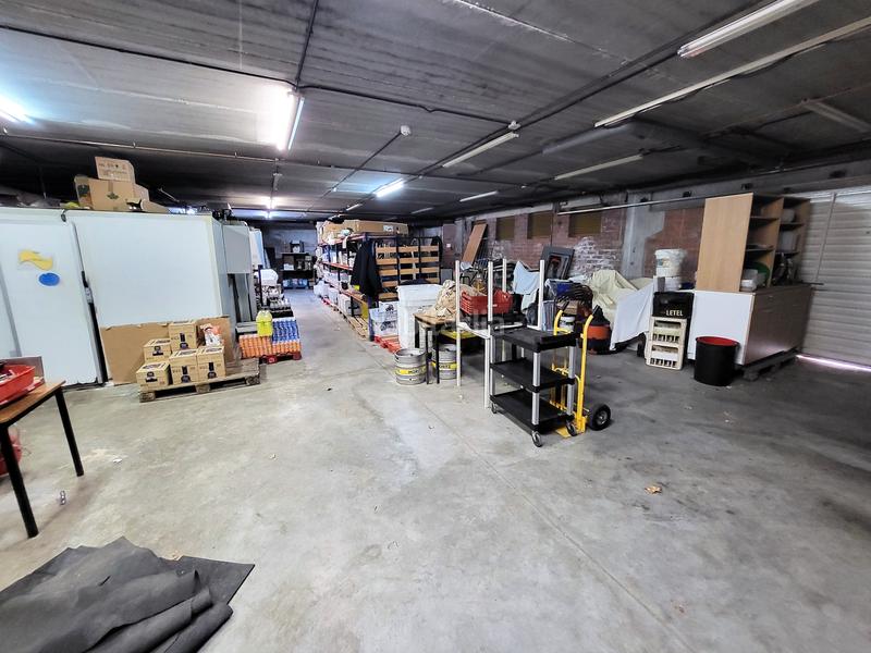 Foto b3cb9c07-54e3-4a88-bdde-5d69c1afeb60. Local comercial en Nucli Urbà Esparreguera