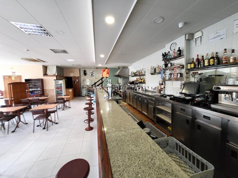 Foto cfd9f805-30f2-42a6-b23a-cc8e356ab9ea. Local comercial en Nucli Urbà Esparreguera