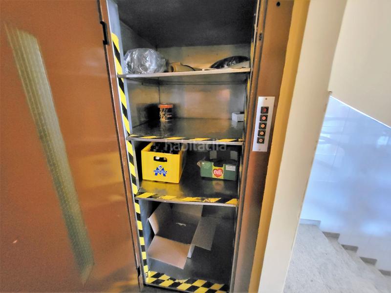 Foto ee1b2b8e-7340-4779-a311-e5b572e7bba4. Local comercial en Nucli Urbà Esparreguera