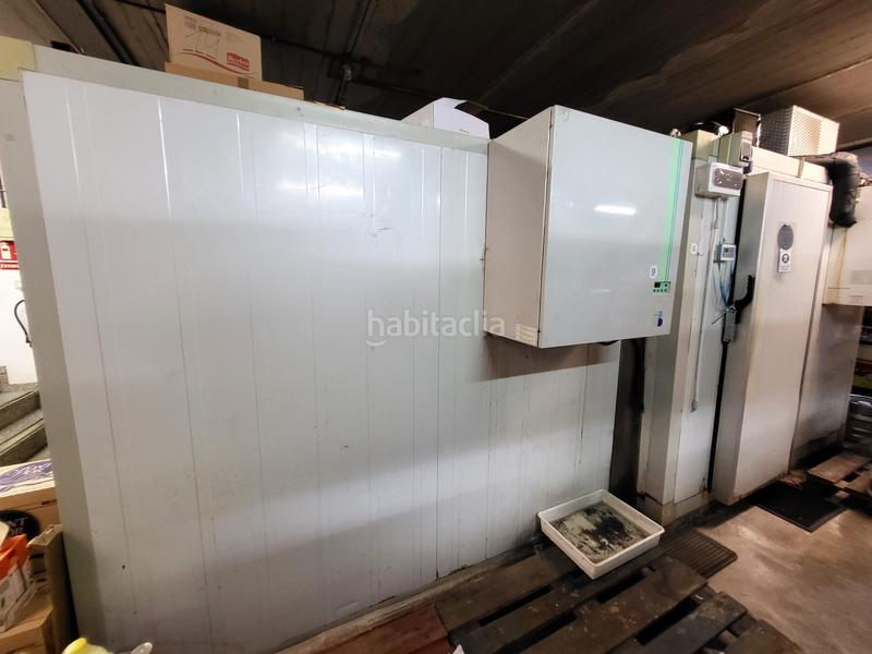 Foto 1765e83c-bdbc-4e83-96e8-4b99585fdfb1. Locale commerciale con riscaldamento in Nucli Urbà Esparreguera