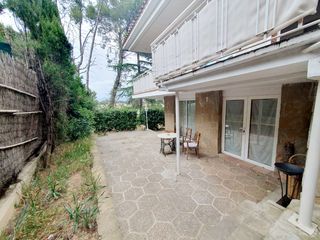 Casa en Sant Esteve Sesrovires. Casa con 4 habitaciones con parking y vistas a la montaña