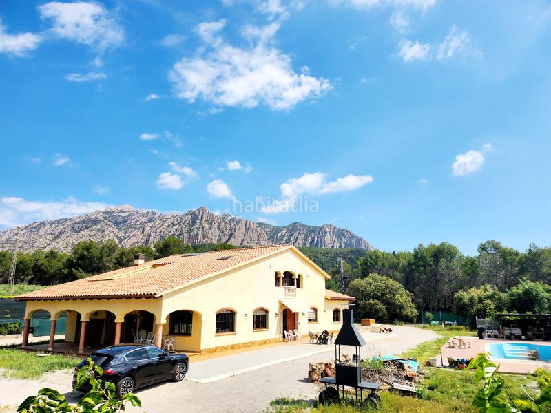 Foto bbbc153f-ae20-4656-bf1a-1bdd4d00a96b. Rent country house with fireplace heating parking pool in Esparreguera