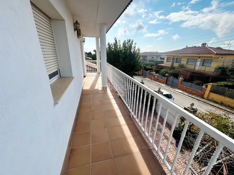 Foto 44b39ec8-d24e-4b79-b226-de7318783fe6. Casa con riscaldamento parcheggio piscina in Piera