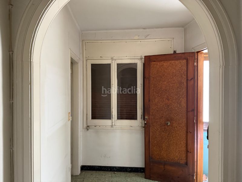 Foto 60d6e562-df35-4ed7-94ac-55aeaabd0136. Casa aparellada amb aparcament a Torelló