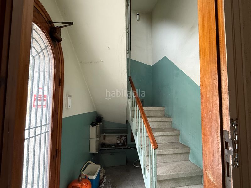 Foto 783b9a09-f532-40f1-9514-399a56168dfe. Casa aparellada amb aparcament a Torelló