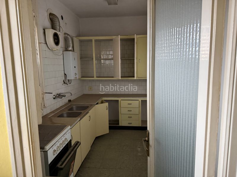 Foto ca6001a7-0923-4e22-91fe-9589f8beaae3. Casa aparellada amb aparcament a Torelló