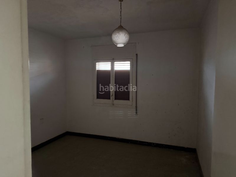 Foto ee453a8a-a640-4694-b663-73ddefbd1a10. Casa aparellada amb aparcament a Torelló