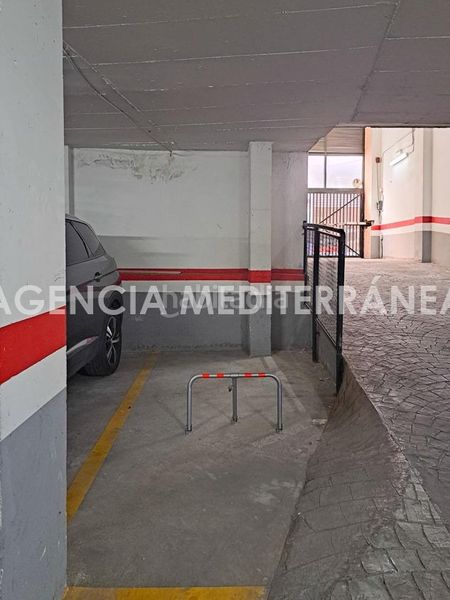 Foto 59486fb0-7bb5-4ffc-bc8c-cd180db4332c. Aparcament cotxe a El Grau Valencia