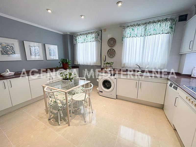 Foto 4944758b-3423-416d-ac83-d14cc8b38899. Alquiler piso magnífica vivienda en alquiler en ruzafa con garaje zona reino en Valencia