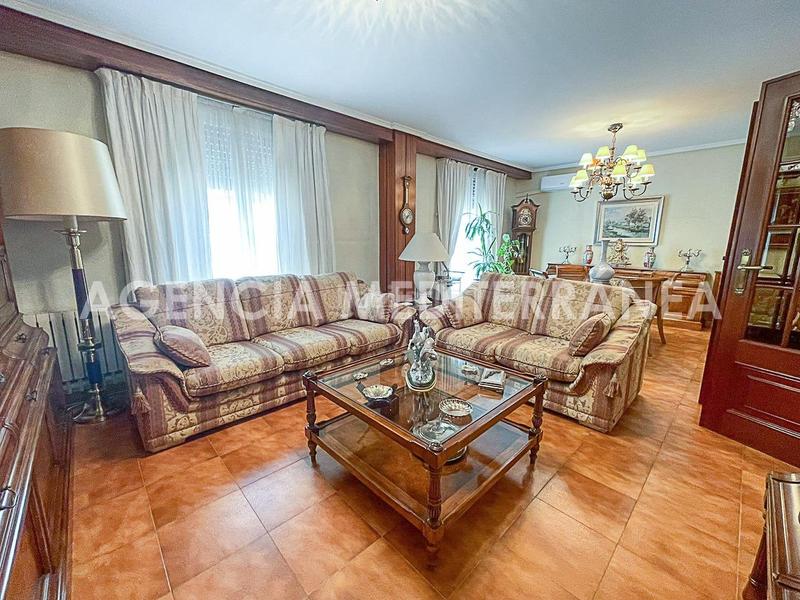 Foto c32d1a8f-6f53-4aba-b521-4841aba55e54. Alquiler piso magnífica vivienda en alquiler en ruzafa con garaje zona reino en Valencia