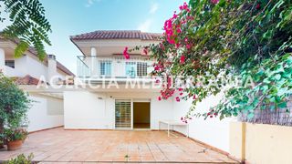 Doppelhaus  Calle puigcampana. Chalet adosado en venta en campolivar