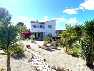 Semi detached house in Cap Martí - El Tossalet - Pinomar. Oportunidad única casa independiente de 2 habitaciones en pinoso
