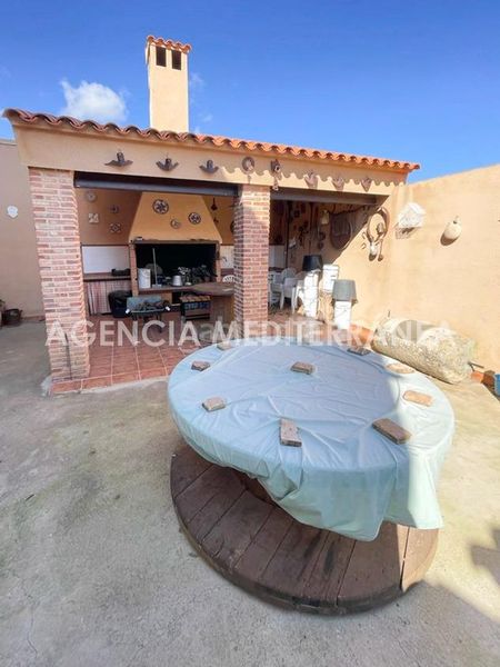 Foto 3ba2ce6d-4530-4460-bb67-d8cdb35c04d5. Masia amb calefacció aparcament piscina a Almansa