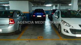 Aparcament cotxe  Avenida primero de mayo. Venta de plaza de garaje muy cercano a la univerisad ceu cardena