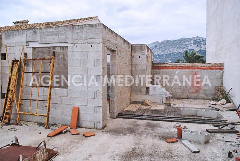 Foto 48d042fb-538e-44b5-b0af-d05cc12188a8. Masía edificio para rehabilitar en pleno centro de denia en Dénia