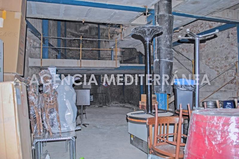 Foto e375853b-feba-49b7-ac81-7328e1e2ae21. Masía edificio para rehabilitar en pleno centro de denia en Dénia