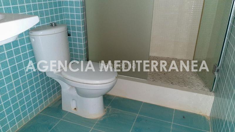 Foto 2129ab41-5829-4d88-be78-7a04b74b9d3f. Maison jumelée avec parking piscine dans El Bosque Chiva