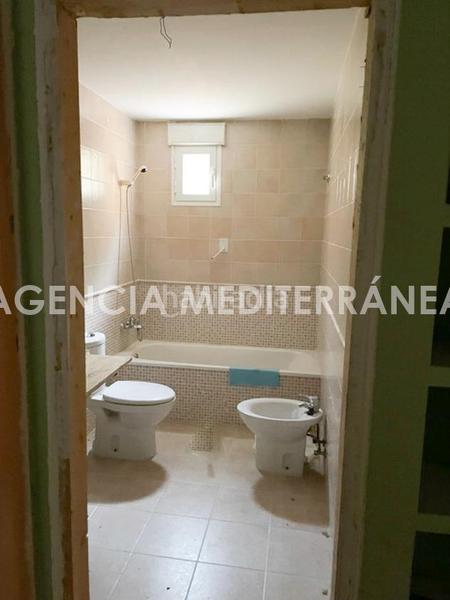 Foto 7c1db905-3880-423c-b32a-28cf875fd153. Maison jumelée avec parking piscine dans El Bosque Chiva