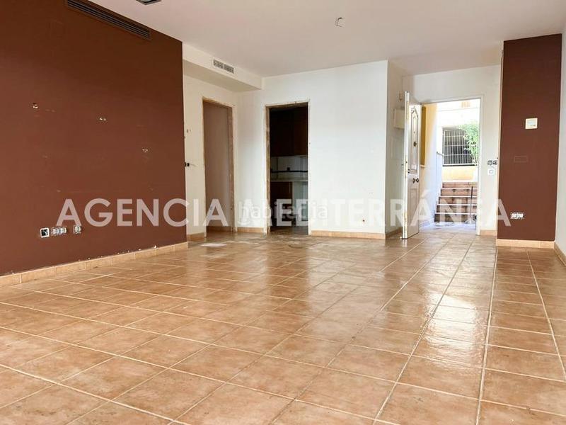 Foto 9fe3bcb4-0464-4c45-980d-4873a8249c65. Maison jumelée avec parking piscine dans El Bosque Chiva