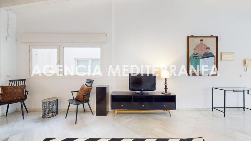 Foto 70aa2db5-fe7d-471f-8f7a-0e6a534478fe. Location attique dans La Seu Valencia