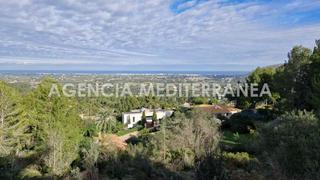 Terrain résidentiel à Pedreguer. Parcela urbana con vistas al mar en la sella golf resort