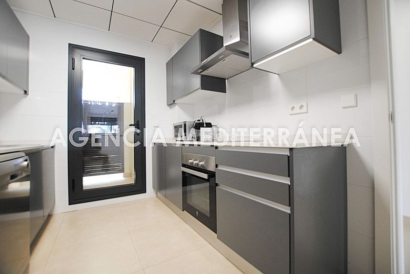 Foto 122bc6dd-3012-47cb-bb3a-27825cb37a3e. Apartament amb calefacció aparcament piscina a Les Bassetes - El Marjal Dénia