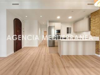Alquiler Piso  Calle cirilo amoros. Piso en alquiler en pleno centro de la ciudad de valencia