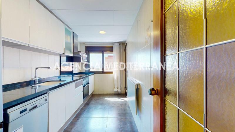 Foto 90185fd3-dbaf-4891-b299-e621949492f9. Piccolo appartamento con parcheggio piscina in Les Palmeres Sueca