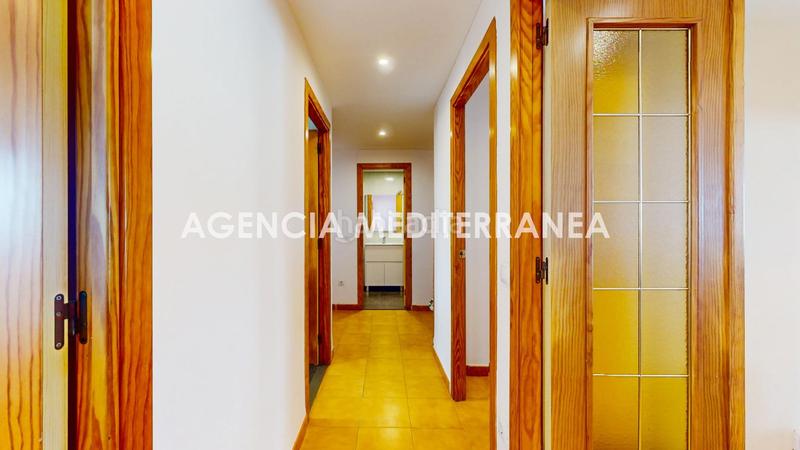 Foto e585b75d-c9a0-417a-84fb-b6cf0c69d9c4. Piccolo appartamento con parcheggio piscina in Les Palmeres Sueca