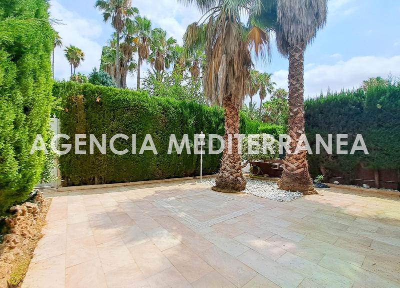 Foto 2116e3aa-68c3-4e54-b26f-1c36bd9af2b1. Casa pareada amplio chalet pareado en montecañada! en Paterna
