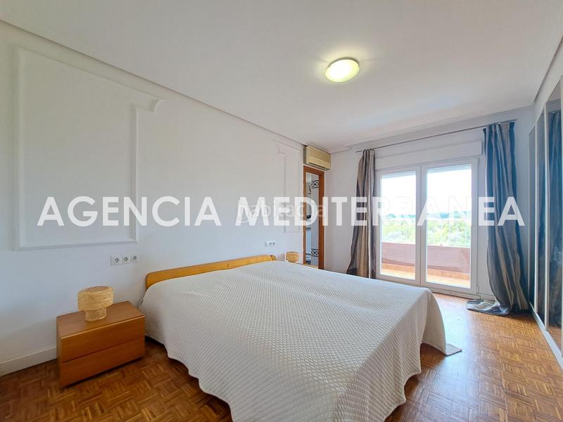 Foto 31cc5709-6eb8-48e0-9bbf-9d746db042a2. Casa pareada amplio chalet pareado en montecañada! en Paterna