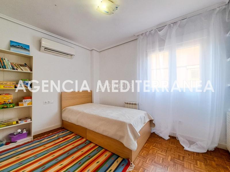 Foto 97a9806a-affc-4a6d-90f2-efa580ff0738. Casa pareada amplio chalet pareado en montecañada! en Paterna